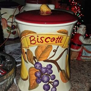 VINTAGE BISCOTTI CERAMIC COOKIE JAR HAND PAINTED 🎨